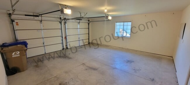 Building Photo - Sun Pointe Village Condo