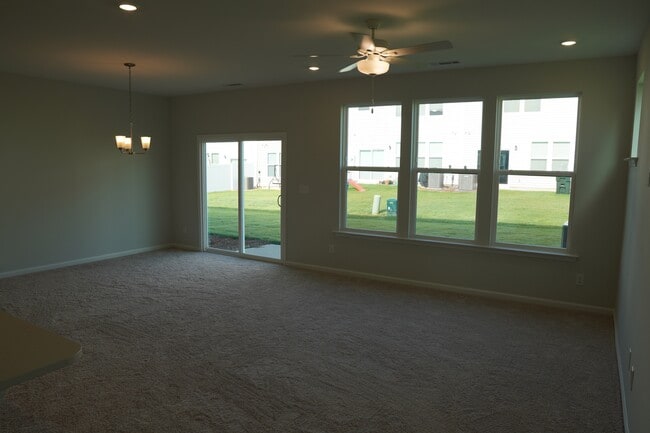 Building Photo - 174 Nimble Wy