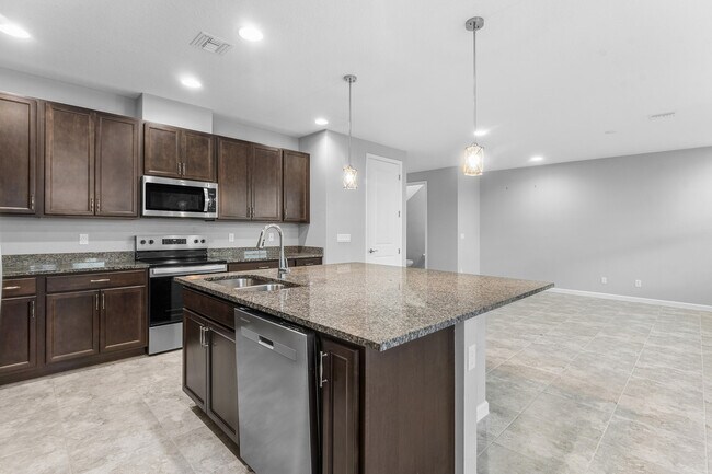 Building Photo - 16474 Helix Ct