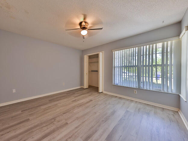 Building Photo - 3901 Loquat Rd