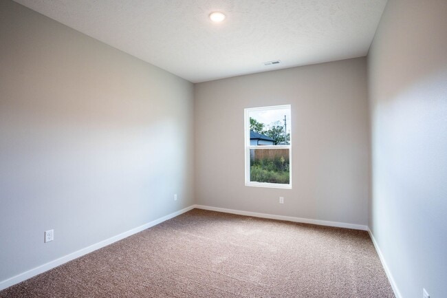 Building Photo - Brand new 3 bedroom home - Mt.Vernon