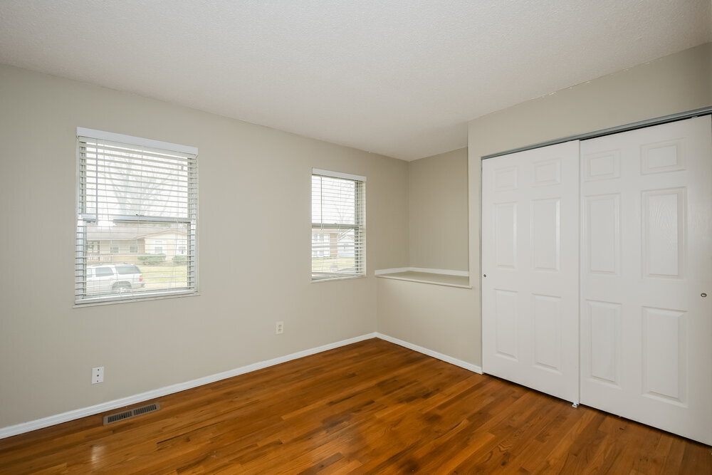 Building Photo - 2315 E Humes Ln