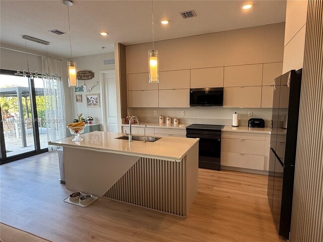 Building Photo - 17507 SW 43rd St