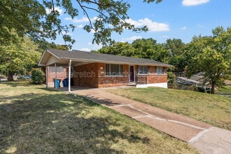 Building Photo - 500 N Elizabeth Ave