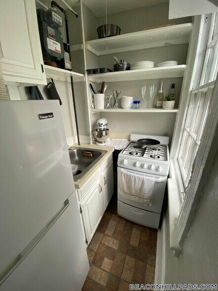 Building Photo - 3 Champney Pl