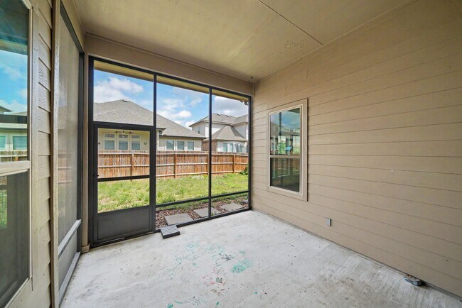 Building Photo - Stunning 4BR Home with 3-Car Garage in Turning Stone - Realtor Commission: $750