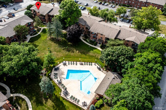 Building Photo - 5324 Waterbury Dr