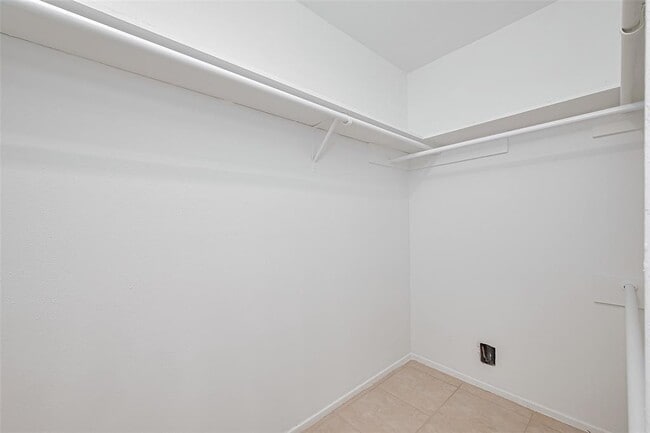 Building Photo - 23319 Pennsgrove Rd