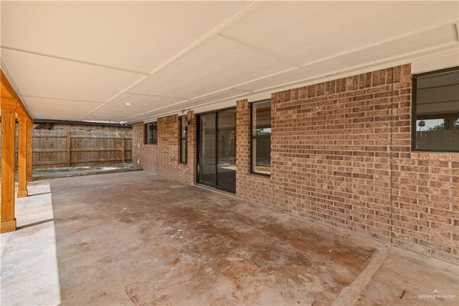 Building Photo - 27 N 26th St