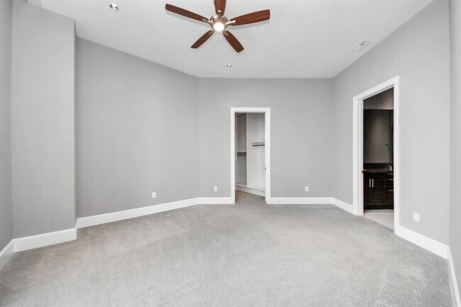 Building Photo - 1409 Post Oak Blvd
