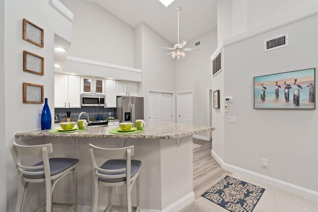 Building Photo - 1594 SW Harbour Isles Cir