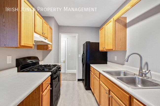 Building Photo - 95 N Transit St