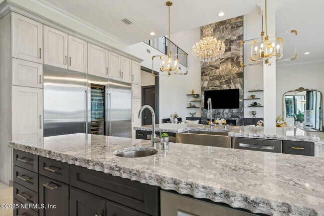 Building Photo - 463 Royal Tern Rd S