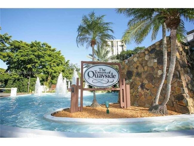 Building Photo - 2000 Towerside Terrace