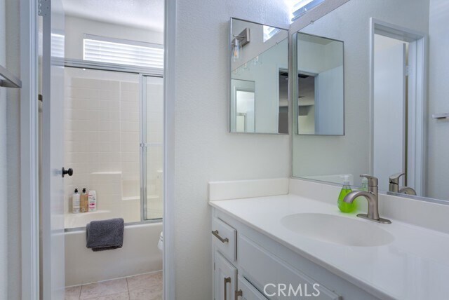 Building Photo - 14794 Goldenrain Dr