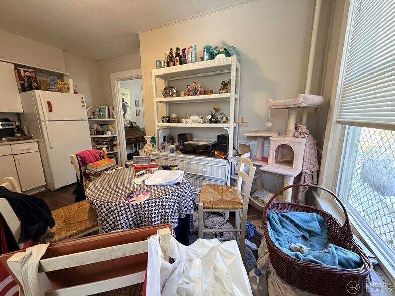 Building Photo - 8A Forest St. Unit 1L