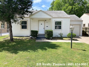 Building Photo - 3528 E 29th St