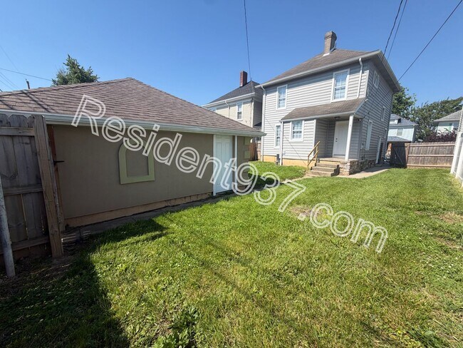 Building Photo - Updated 3 bed 1 bath home!