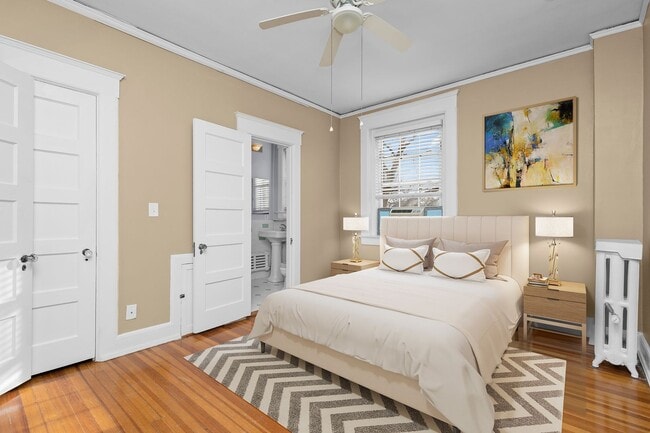 Building Photo - 600 W Olney Rd