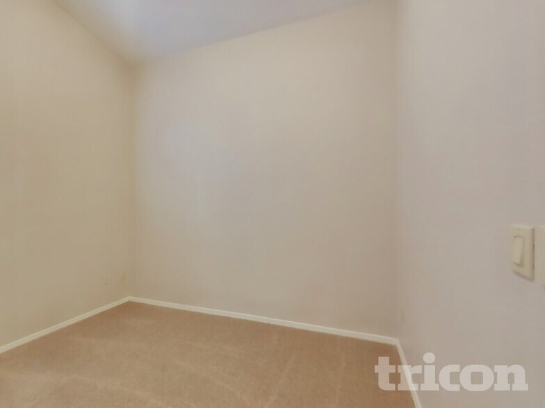 Building Photo - 3732 W Firehawk Dr