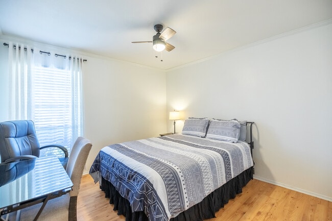 Building Photo - 5725 Quail Run St