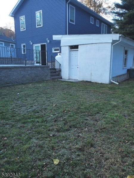 Building Photo - 13 Roger Ave