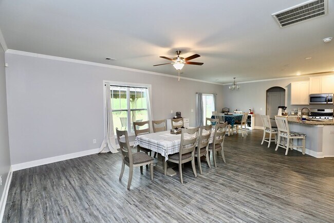 Building Photo - 525 Kittiwake Ln