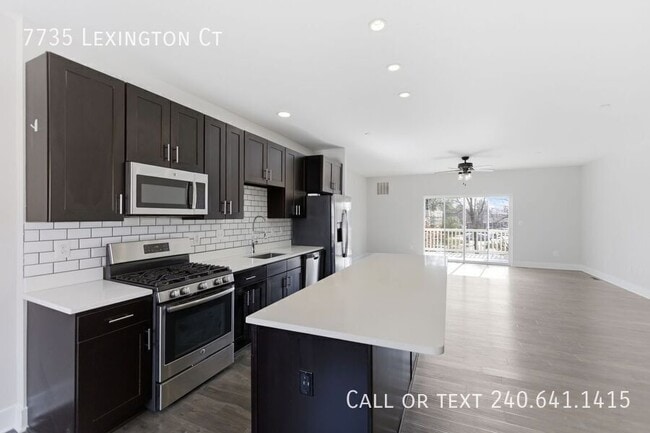 Building Photo - 7735 Lexington Ct