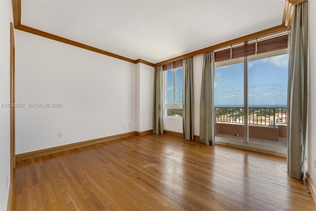 Building Photo - 785 Crandon Blvd