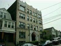 Building Photo - 206 Jewett Ave
