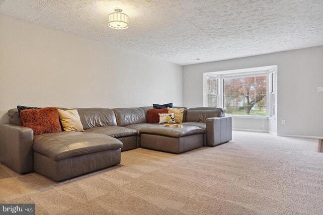 Building Photo - 6103 Red Squirrel Pl