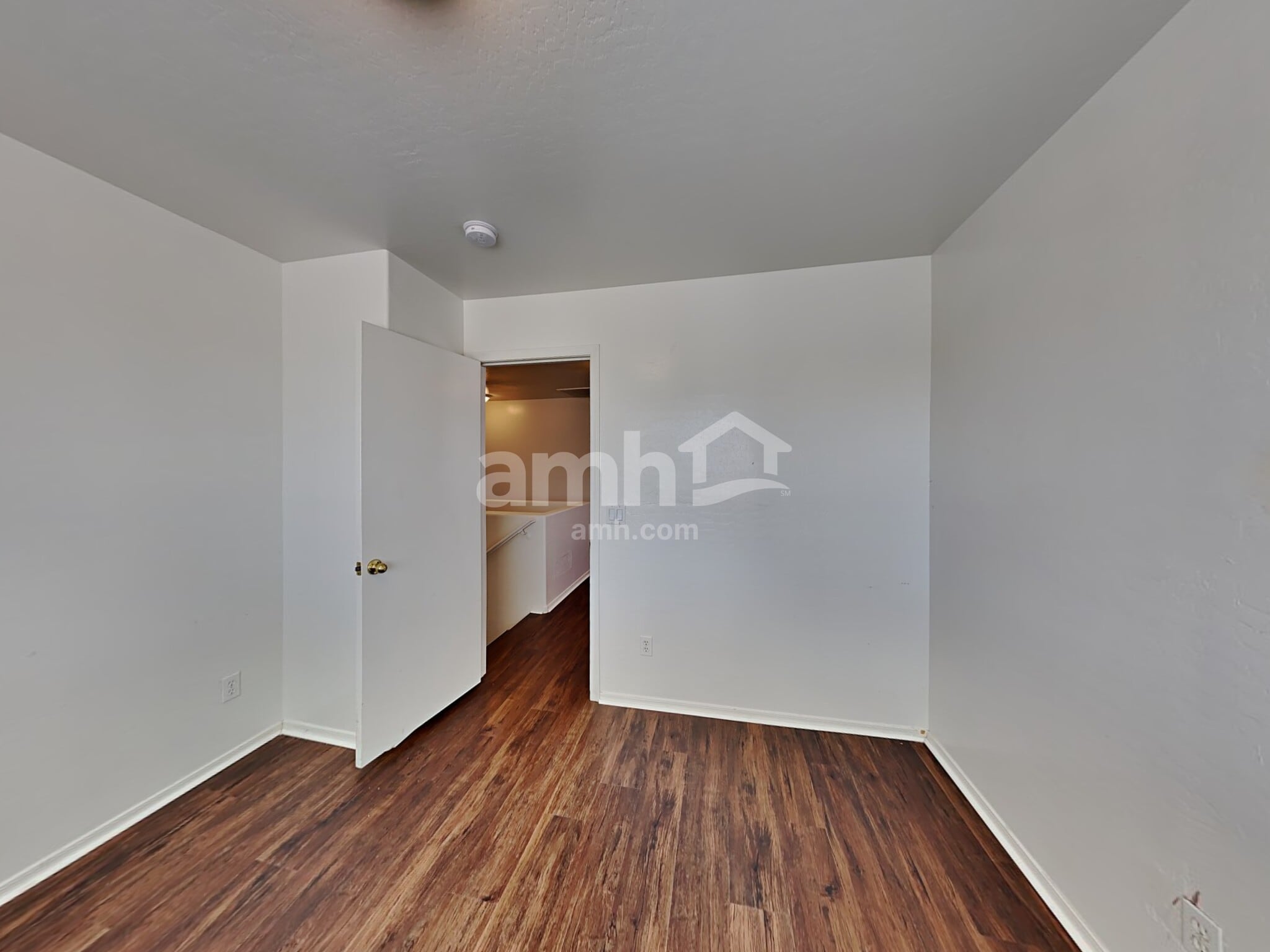 Building Photo - 1511 S 219th Ln