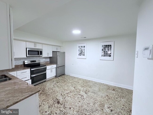 Building Photo - 24 Wilcox Ct