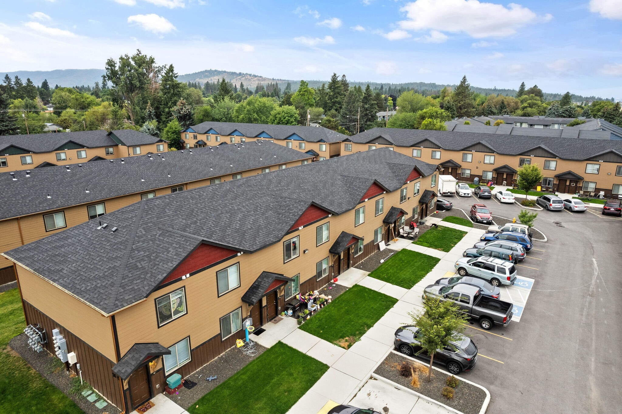 Building Photo - 304 S Skipworth Rd