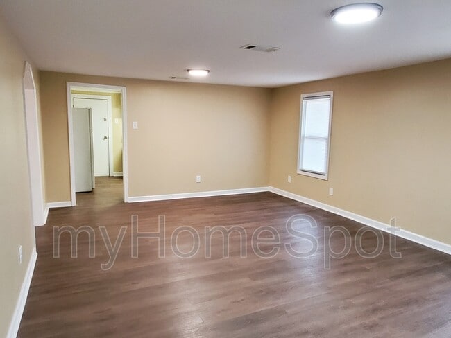 Building Photo - 8407 Whitmire Dr