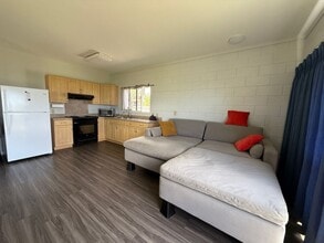 Building Photo - 1 bedroom 1 bath beachside retreat!