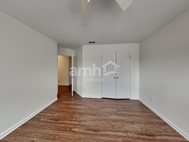 Building Photo - 2005 Brook Valley Run