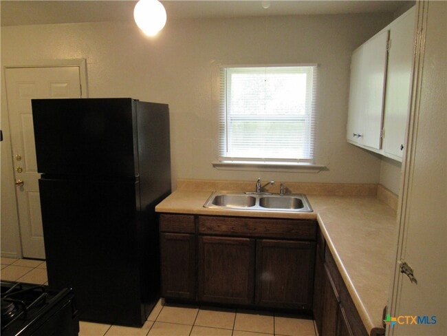 Building Photo - 1701 Elkins Ave