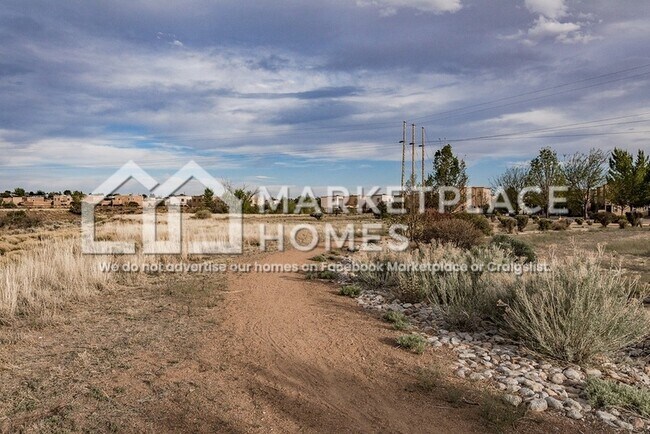 Building Photo - 8 Carson Valley Way