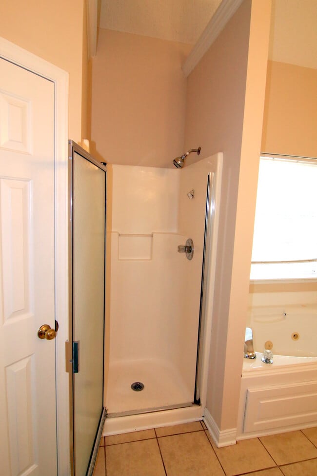 Building Photo - 2123 Moonlite Ct