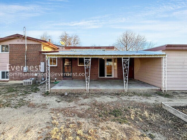 Building Photo - PROMO: Get $500 Off the First Month's Rent!3 Bed, 2 Bath Home with Garage / Available Now!