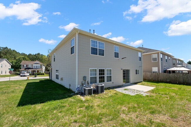 Building Photo - 6571 Guard Hill Dr