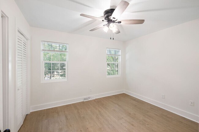Building Photo - Available now. Water included. RENOVATED 2 BR/1.5 BA Townhouse in the Heart of James Island!
