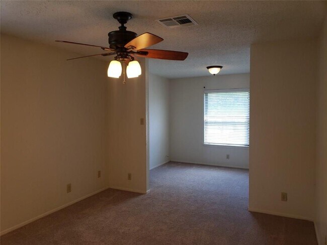 Building Photo - 13212 Rampart St