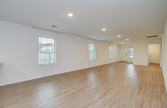Building Photo - 10910 Bright Beacon Dr