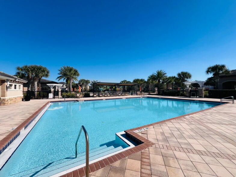 Building Photo - 14320 Swanley St