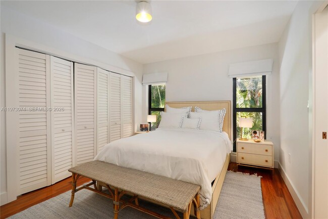 Building Photo - 7322 Vistalmar St