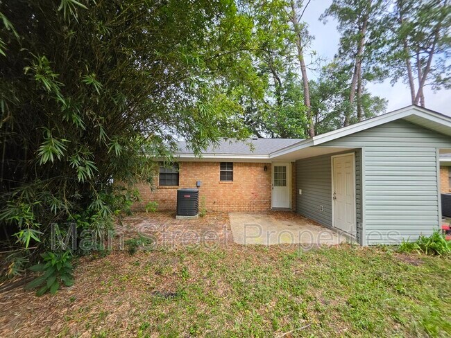 Building Photo - 7816 Sabra Dr