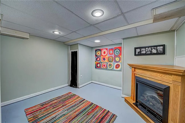Building Photo - 2325 Durham Dr