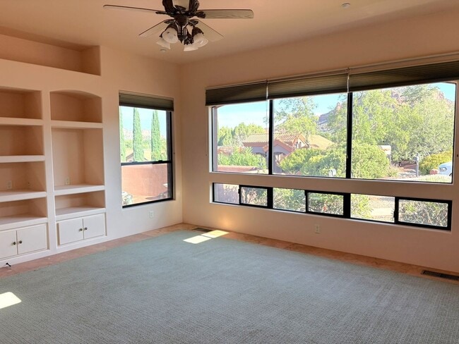 Building Photo - HOUSE - VILLAGE OF OAK CREEK  - THE RIDGE